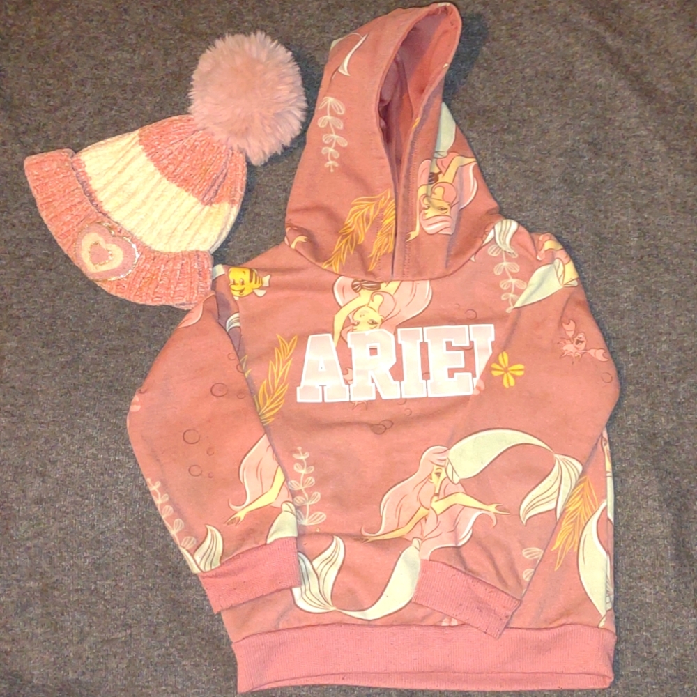 4t Ariel hoodie and beanie pom-pom top